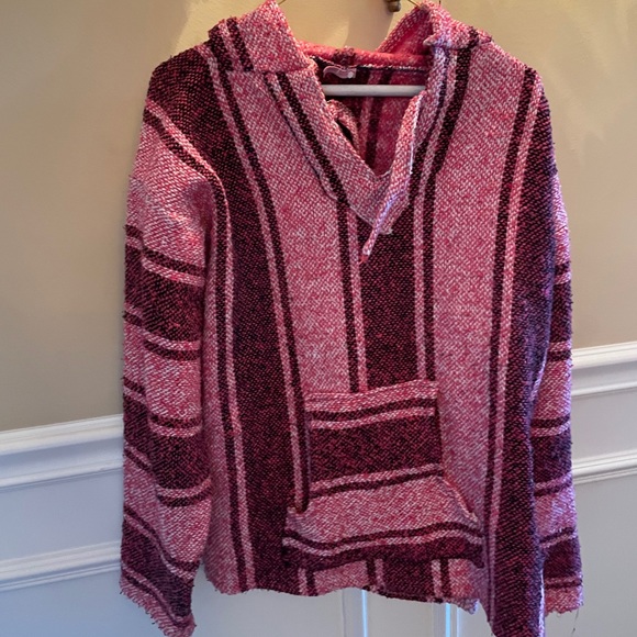 Red sweater - Picture 3 of 4